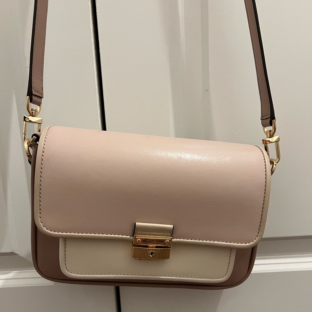 New Michael Kors Crossbody Blush And Cream